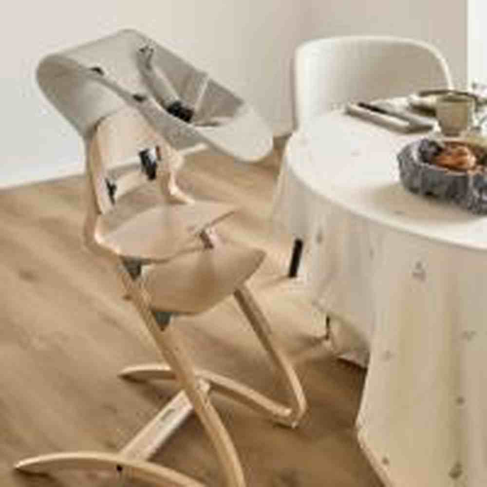 Leander Newborn Set Voor Louie Eetstoel - Cappuccino