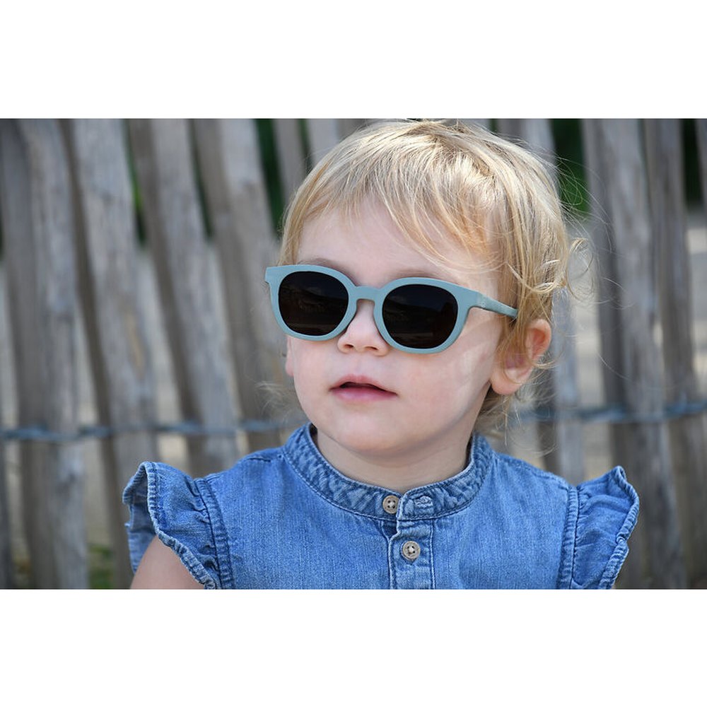BEABA Lunettes de soleil carrées transparentes pour enfant 2-4 ans - vert fumé