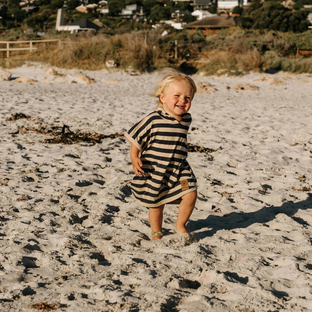 Cloby UV Poncho in Navy/Sandy Stripe – UPF 50+ 1-3y