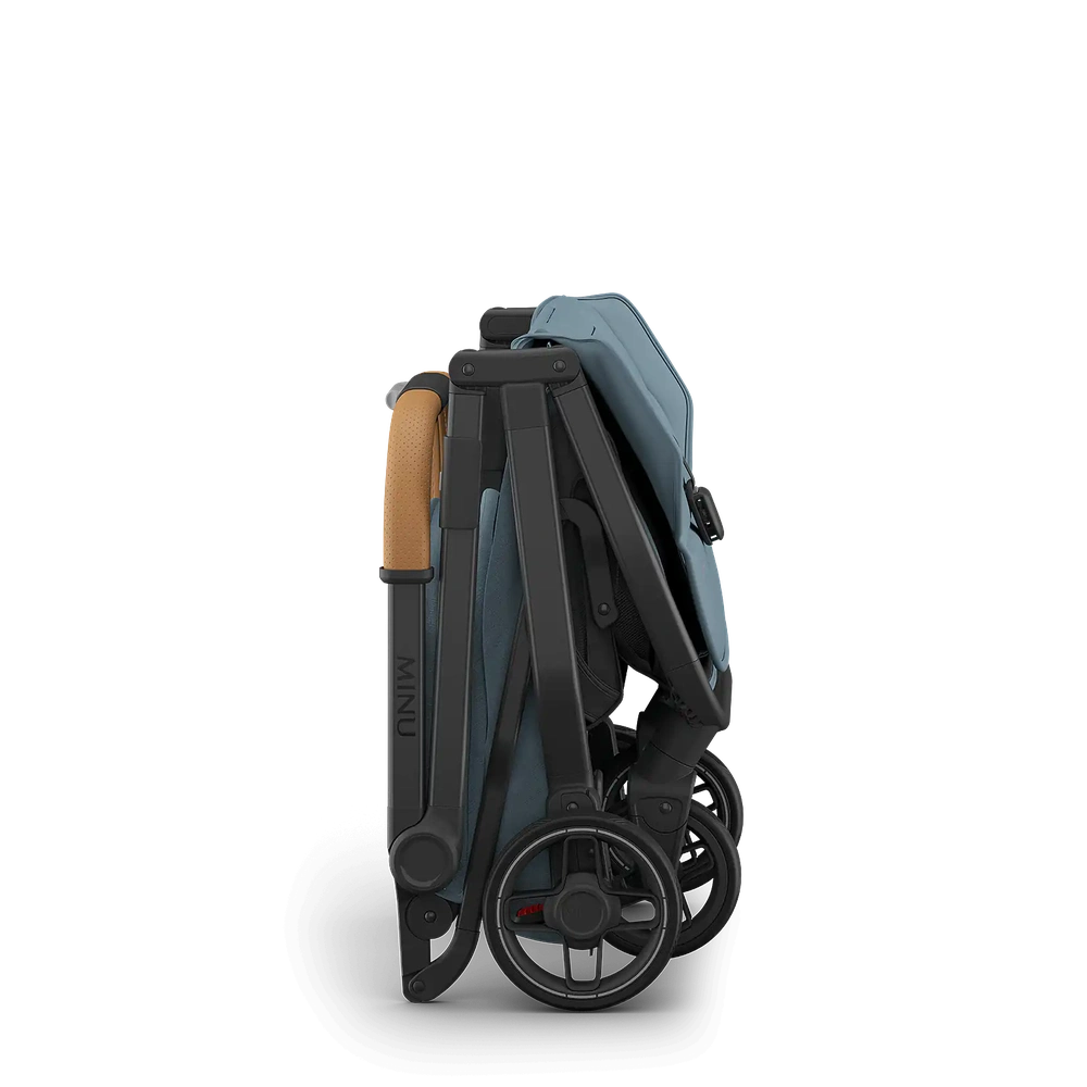 Uppababy Minu V3 Compact Stroller Dillan Stone Blue Carbon Frame Met Zandbruin Leer