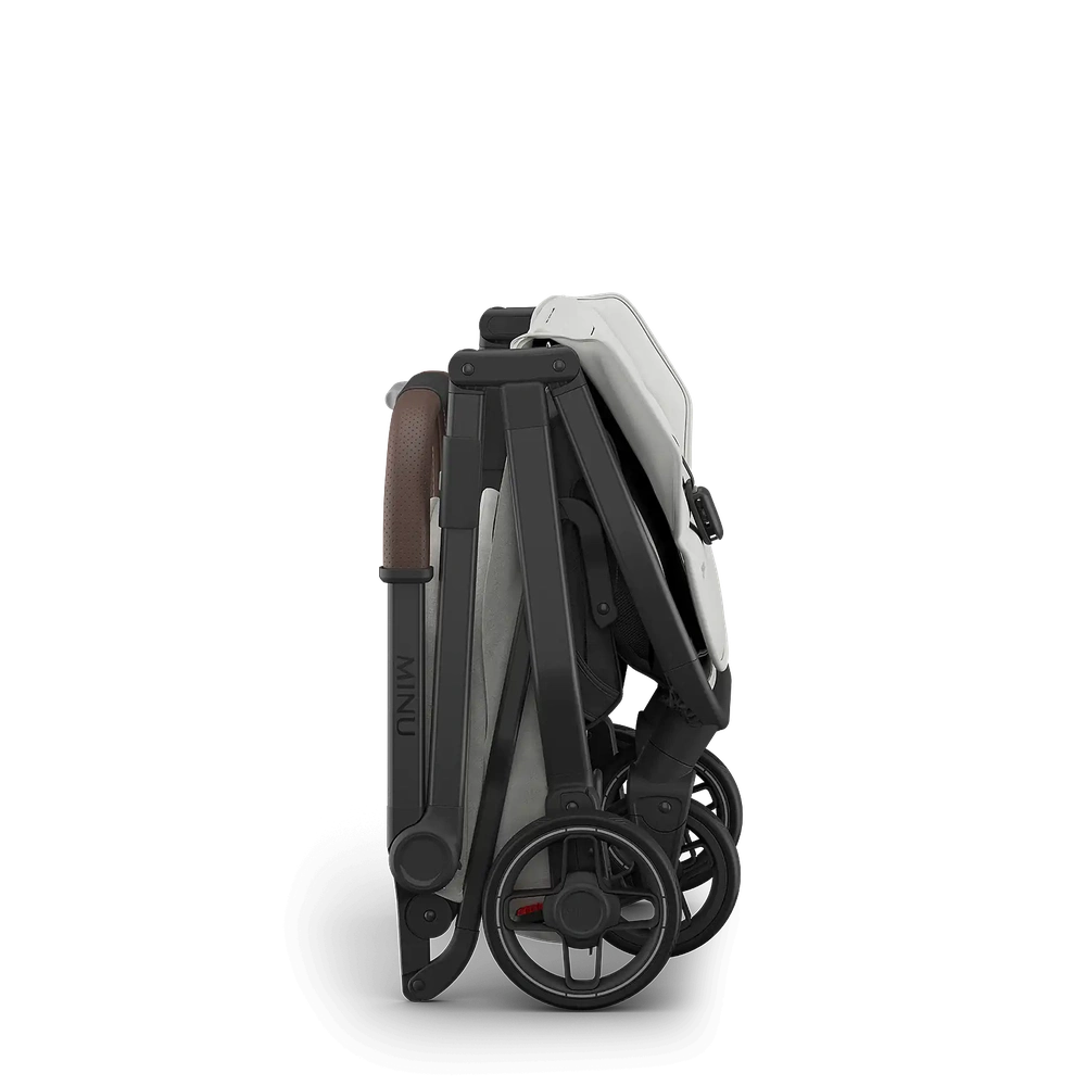 Uppababy Minu V3 Compact Stroller Savannah Pearl Gray Jacquard Carbon Frame Met Kastanje Bruin Leer