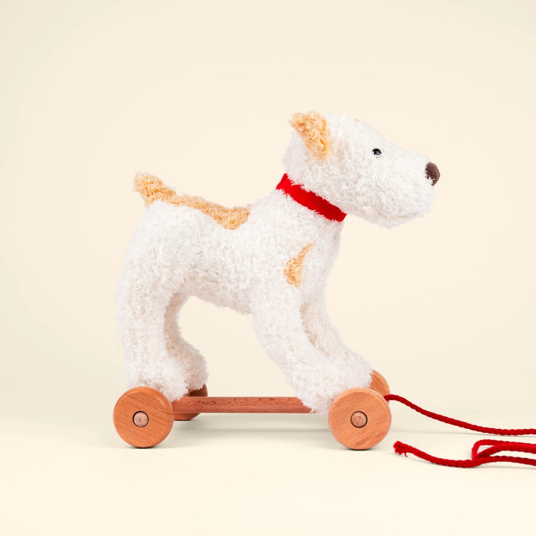 Eliot the Pull-Along Dog