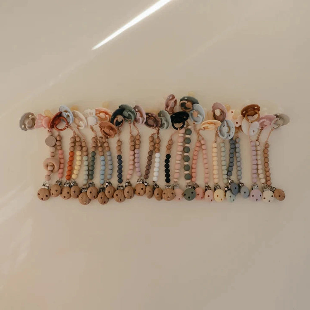 Mushie Siliconen Speenkoord met clip - Luna Dried Thyme