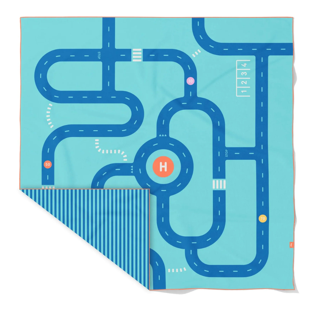 Quut - Speelhanddoek XL - 180x180cm - On The Road Blue
